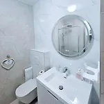 Secret Ingridients Apartamento