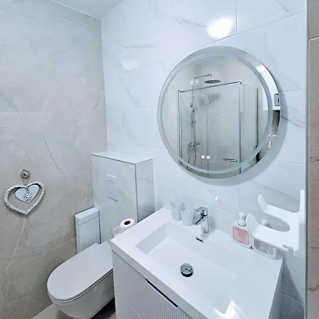 Secret Ingridients Apartamento